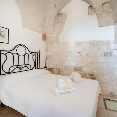 Guesthost - White Stone * Ostuni